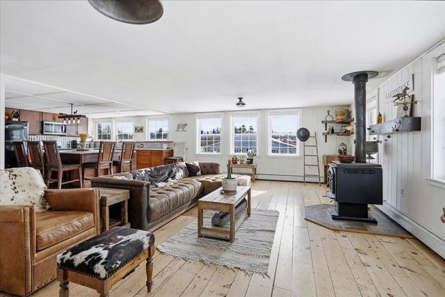 131 Cross Road, Weare, NH 03281