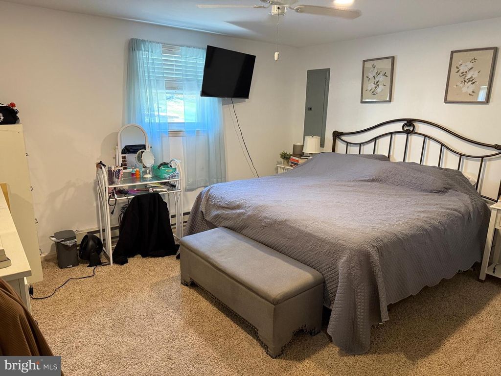 Image 22 of property listing at 5010 LEE HILL CIR, Monrovia, MD 21770