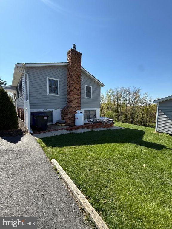 Image 31 of property listing at 5010 LEE HILL CIR, Monrovia, MD 21770