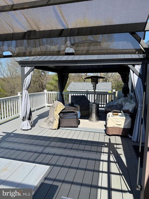 Image 34 of property listing at 5010 LEE HILL CIR, Monrovia, MD 21770