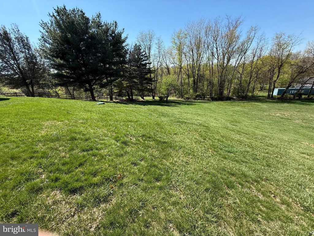 Image 38 of property listing at 5010 LEE HILL CIR, Monrovia, MD 21770