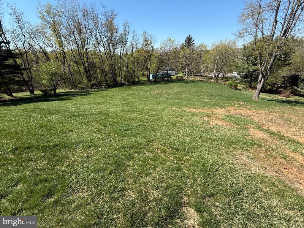 Image 39 of property listing at 5010 LEE HILL CIR, Monrovia, MD 21770