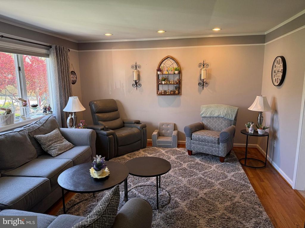 Image 7 of property listing at 5010 LEE HILL CIR, Monrovia, MD 21770