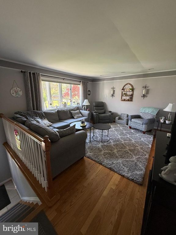 Image 8 of property listing at 5010 LEE HILL CIR, Monrovia, MD 21770