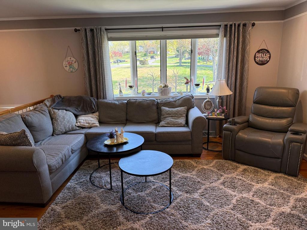 Image 9 of property listing at 5010 LEE HILL CIR, Monrovia, MD 21770