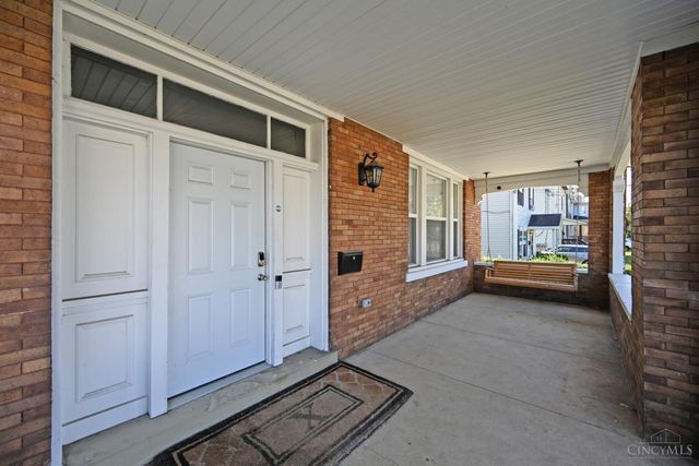 899 Lexington Avenue, Cincinnati, OH 45229