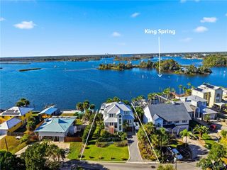 1242 N Circle, Crystal River, FL 34429