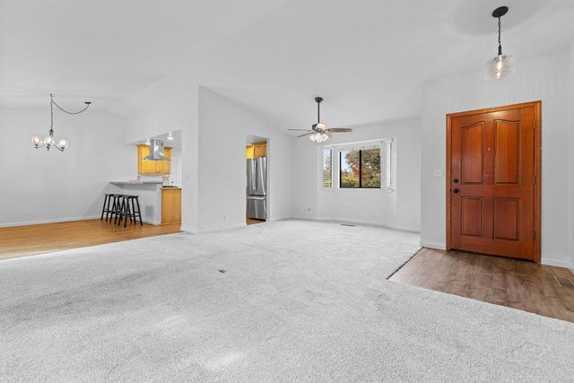 23753 Maple Ct, Auburn, CA 95602