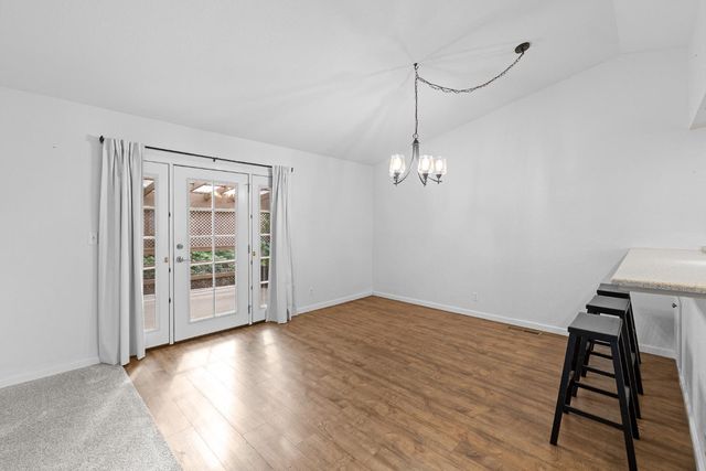 23753 Maple Ct, Auburn, CA 95602