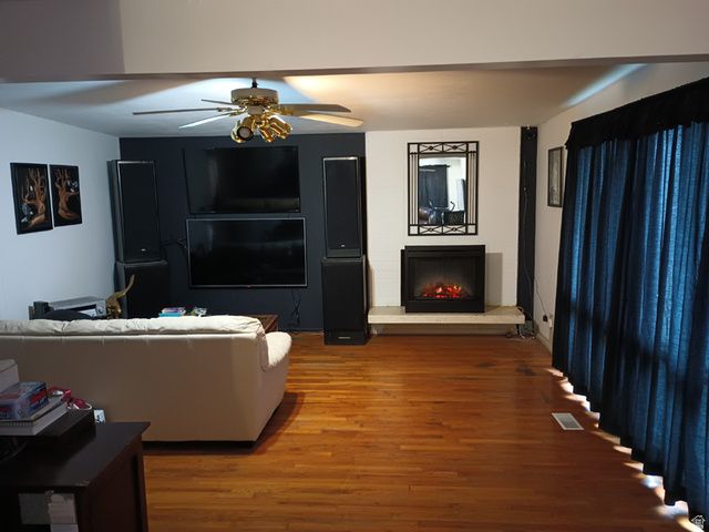 6151 W PARKWAY BLVD, West Valley City, UT 84128