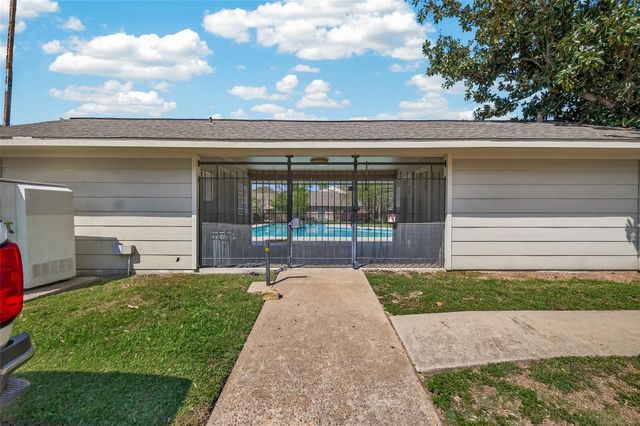 8801 Hammerly Boulevard 1605, Houston, TX 77080