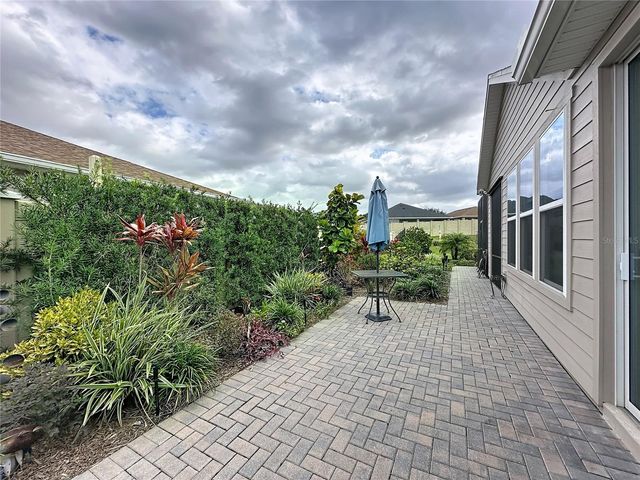 422 ALCOVE DRIVE, Groveland, FL 34736