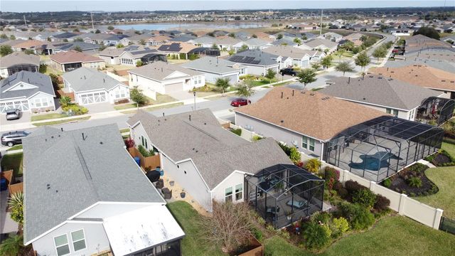 422 ALCOVE DRIVE, Groveland, FL 34736