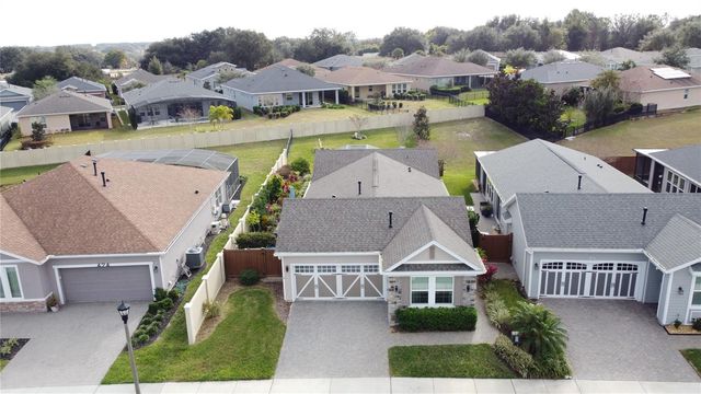 422 ALCOVE DRIVE, Groveland, FL 34736