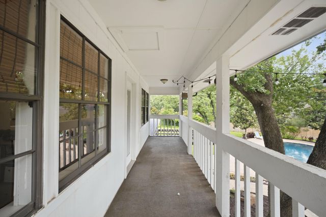 3612 Greenbriar Court, Colleyville, TX 76034