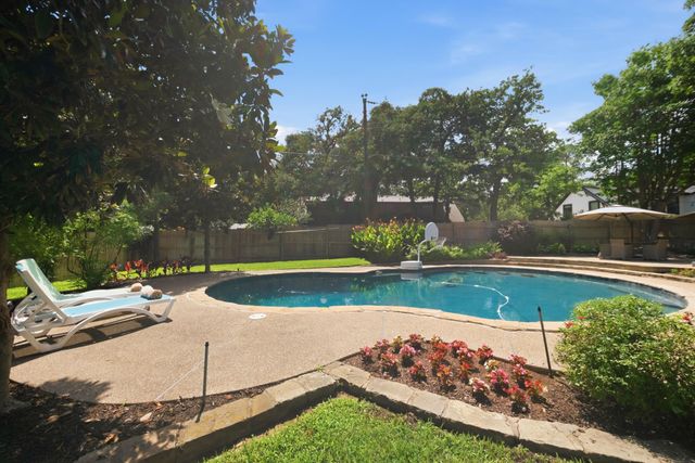 3612 Greenbriar Court, Colleyville, TX 76034