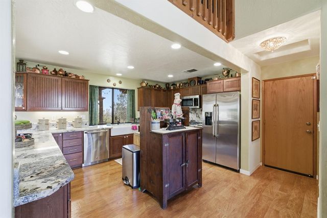 40070 Lilley Mountain Drive, Coarsegold, CA 93614