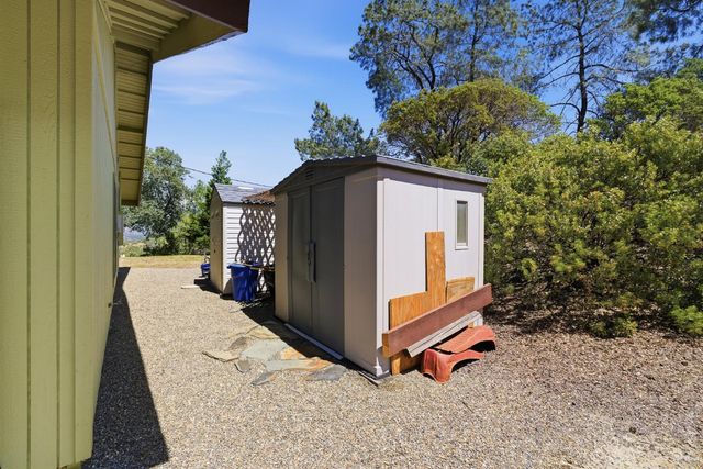 40070 Lilley Mountain Drive, Coarsegold, CA 93614