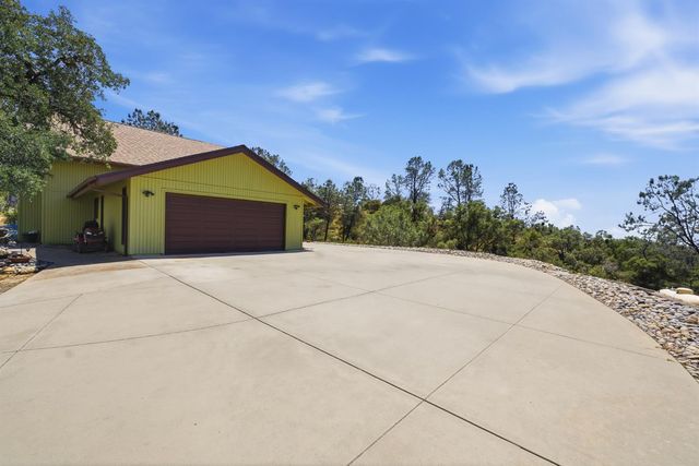 40070 Lilley Mountain Drive, Coarsegold, CA 93614