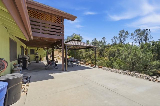 40070 Lilley Mountain Drive, Coarsegold, CA 93614