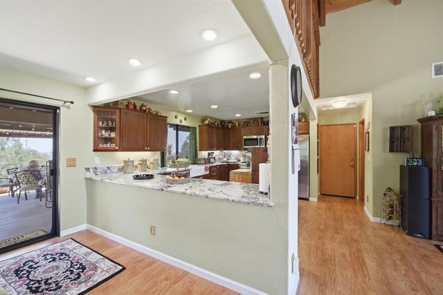 40070 Lilley Mountain Drive, Coarsegold, CA 93614
