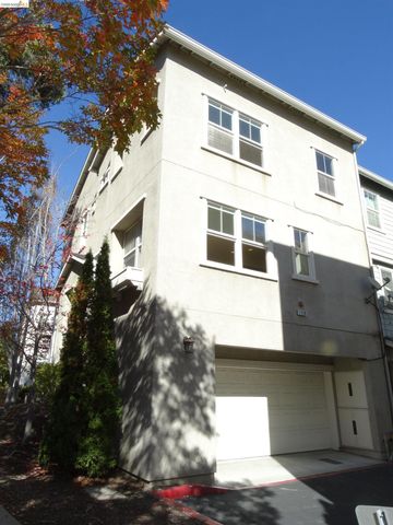 1150 Summer Ln, Richmond, CA 94806