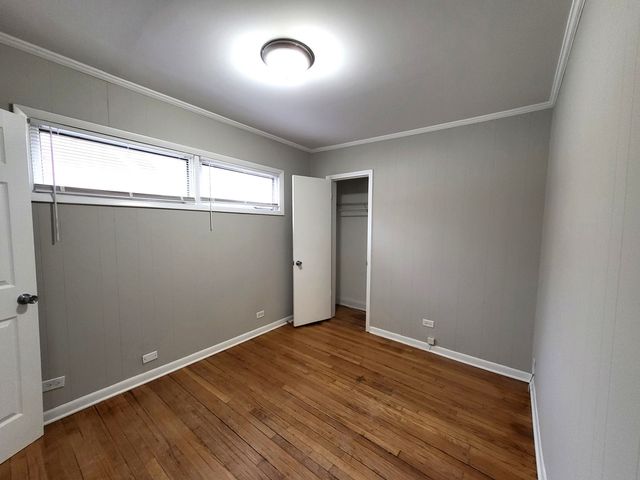 200 N 2nd Avenue, Villa Park, IL 60181