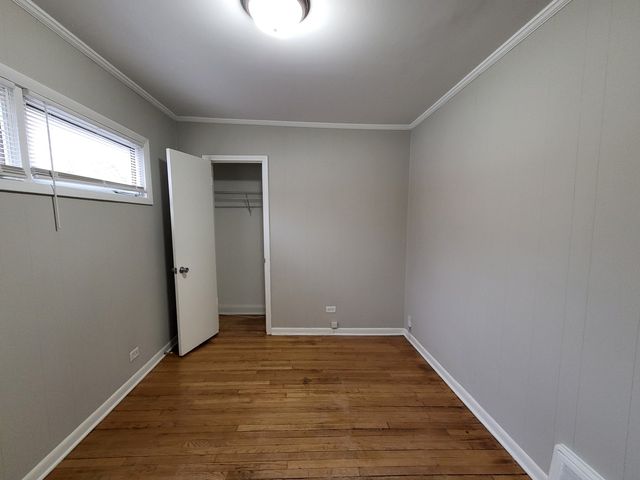 200 N 2nd Avenue, Villa Park, IL 60181