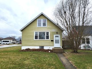 200 N 2nd Avenue, Villa Park, IL 60181