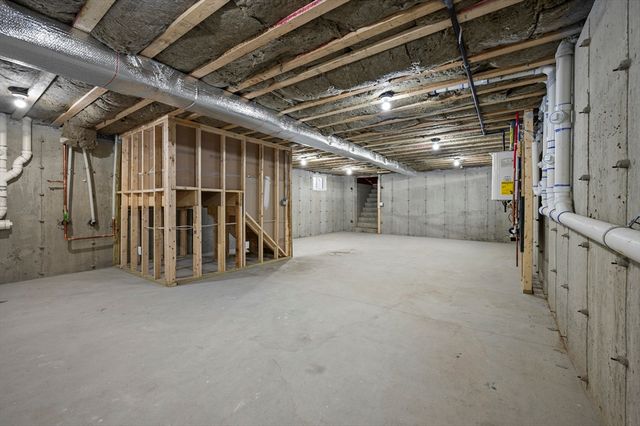 71 Readville St B, Boston, MA 02136