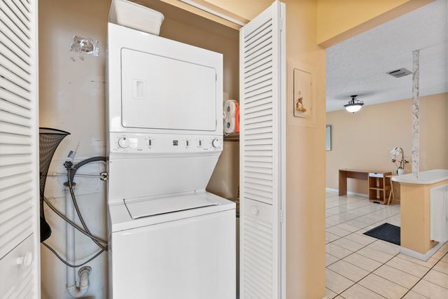 6531 SE Federal Highway, Stuart, FL 34997