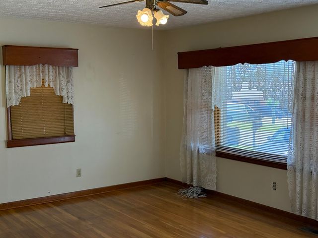 1513 E Irvine Street, Richmond, KY 40475