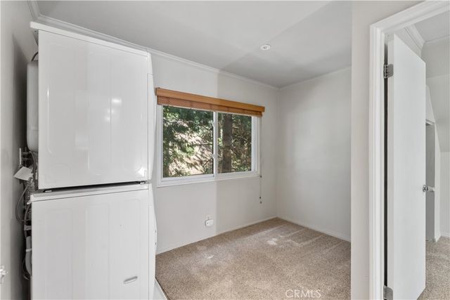31041 Wild Oak, Running Springs, CA 92382