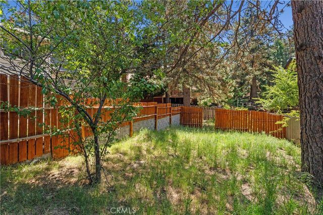 31041 Wild Oak, Running Springs, CA 92382