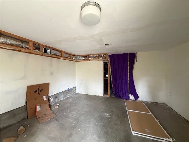 31041 Wild Oak, Running Springs, CA 92382