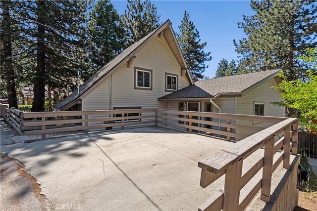 31041 Wild Oak, Running Springs, CA 92382