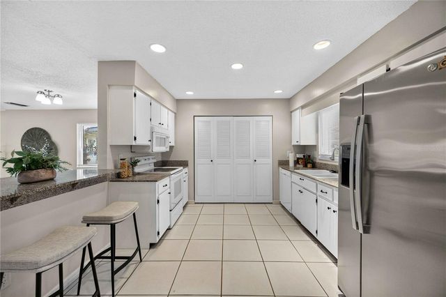 4565 TIPPECANOE TRAIL 22, Sarasota, FL 34233