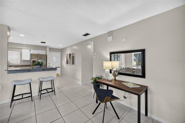 4565 TIPPECANOE TRAIL 22, Sarasota, FL 34233