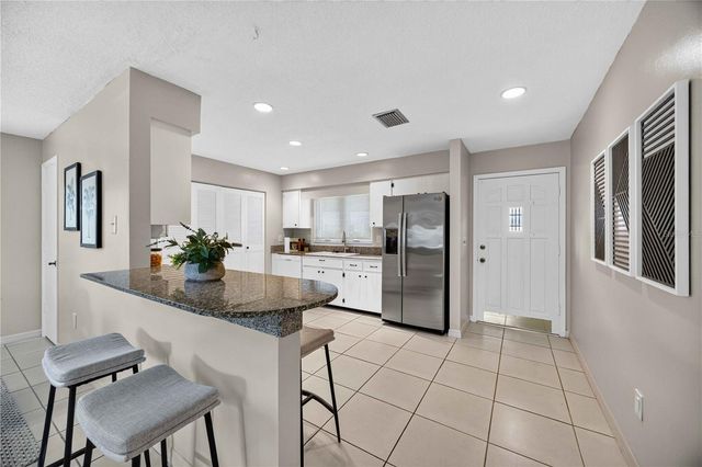 4565 TIPPECANOE TRAIL 22, Sarasota, FL 34233