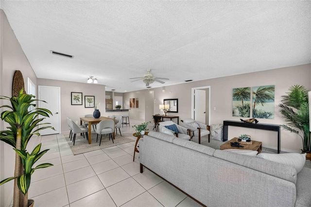 4565 TIPPECANOE TRAIL 22, Sarasota, FL 34233