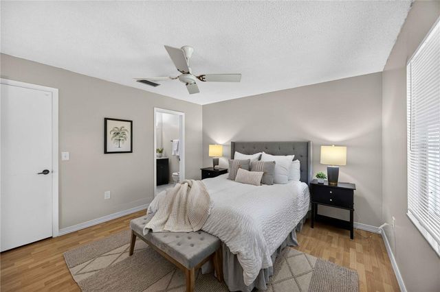 4565 TIPPECANOE TRAIL 22, Sarasota, FL 34233
