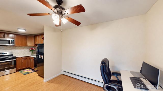 713 Cricket Lane, Woodbridge Proper, NJ 07095
