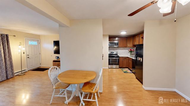 713 Cricket Lane, Woodbridge Proper, NJ 07095