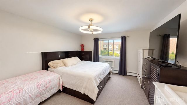 713 Cricket Lane, Woodbridge Proper, NJ 07095