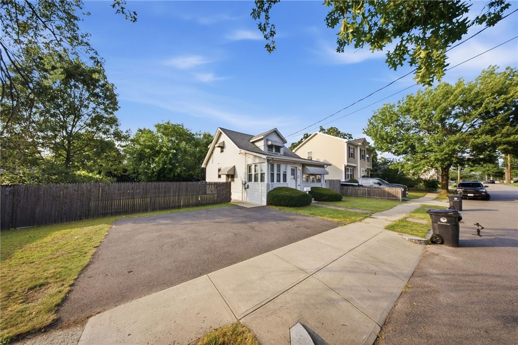 42 Riverview Avenue, Pawtucket, RI 02860