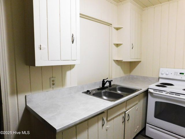 906 Biggs Street, Laurinburg, NC 28352