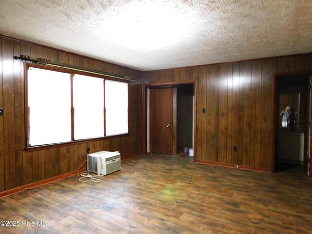 906 Biggs Street, Laurinburg, NC 28352