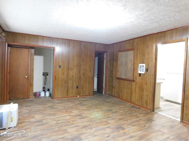 906 Biggs Street, Laurinburg, NC 28352