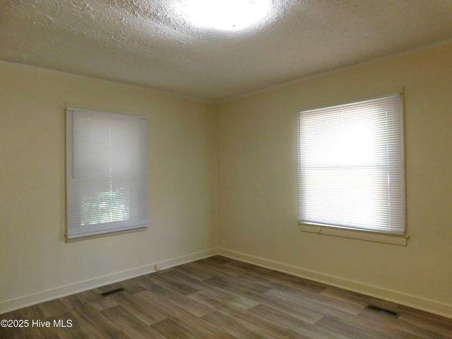 906 Biggs Street, Laurinburg, NC 28352