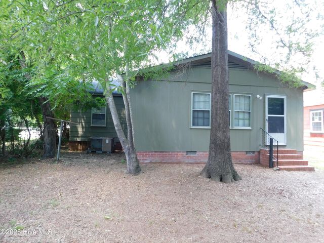 906 Biggs Street, Laurinburg, NC 28352